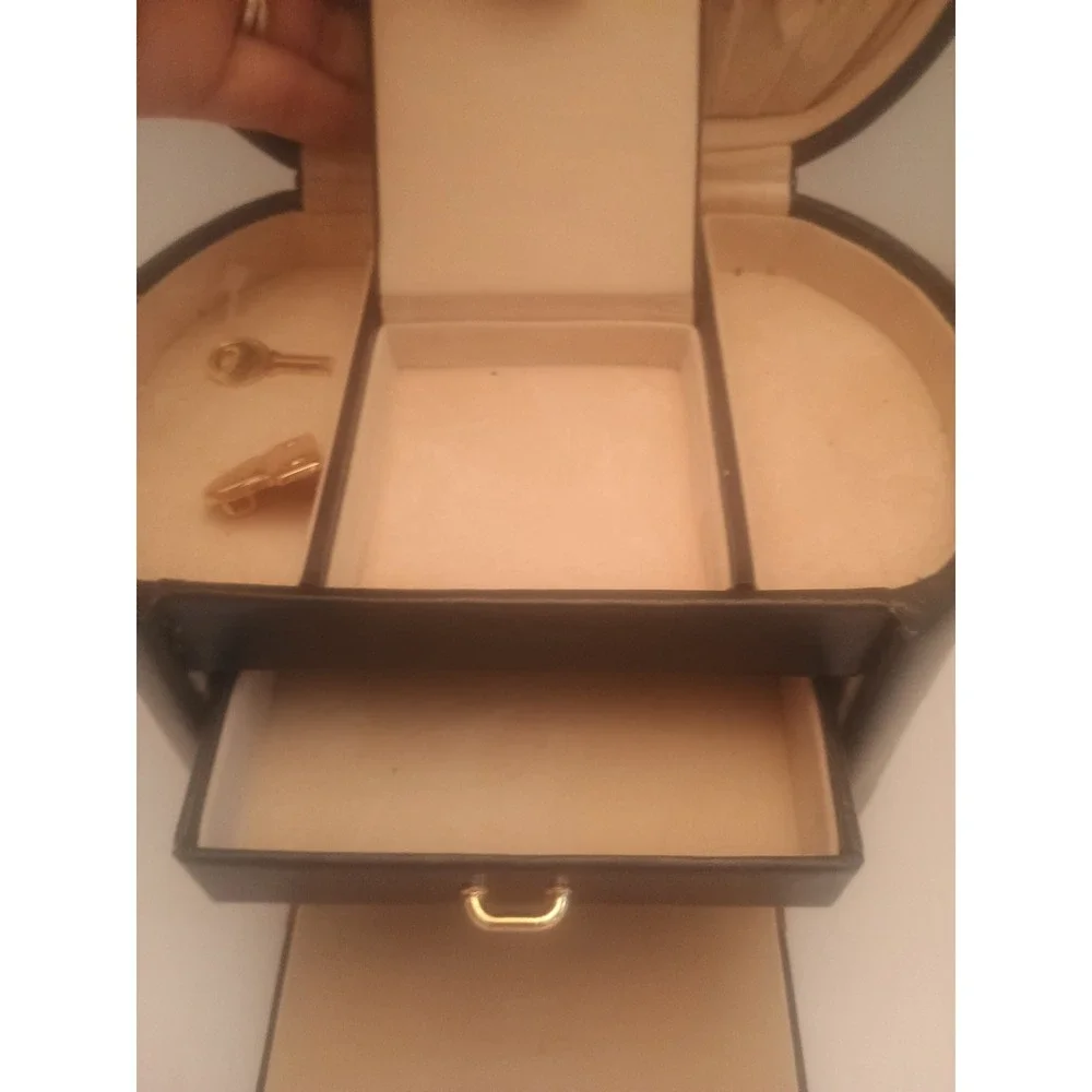 Multi tier leather jewelry box with drawers & mirror